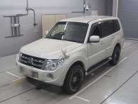 2013 Mitsubishi Pajero