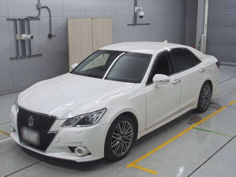 2013 Toyota Crown GRS210[0]