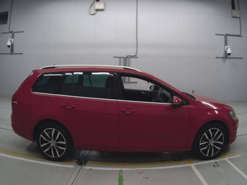 2015 Volkswagen Golf Variant AUCHP[2]