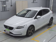 2017 Volvo V40