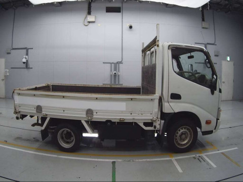 2014 Toyota Toyoace Truck KDY221[2]