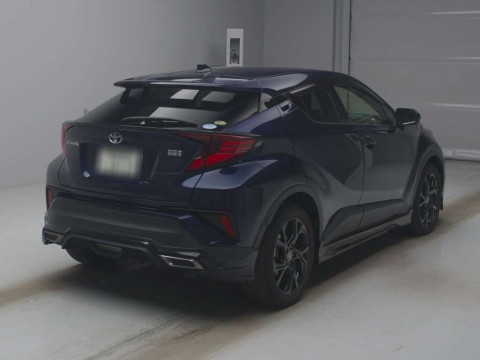 2020 Toyota C-HR ZYX11[1]