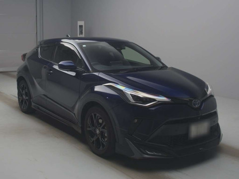 2020 Toyota C-HR ZYX11[2]