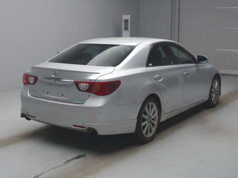 2010 Toyota Mark X GRX133[1]