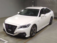 2020 Toyota Crown Hybrid