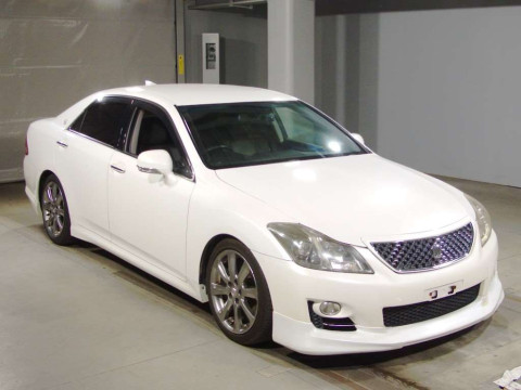 2008 Toyota Crown GRS204[2]