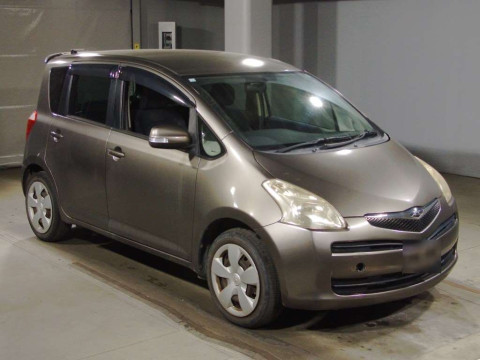 2006 Toyota Ractis NCP100[2]