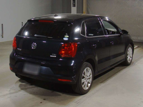 2015 Volkswagen Polo 6RCJZ[1]