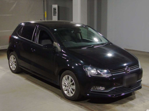 2015 Volkswagen Polo 6RCJZ[2]