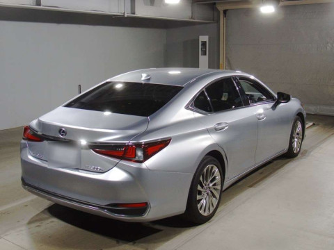 2022 Lexus ES AXZH11[1]