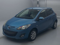 2014 Mazda Demio