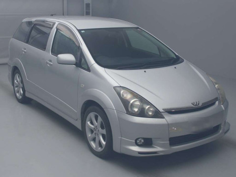 2004 Toyota Wish ANE11W[2]