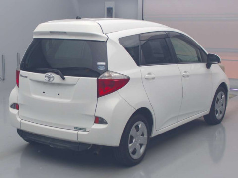 2012 Toyota Ractis NSP122[1]