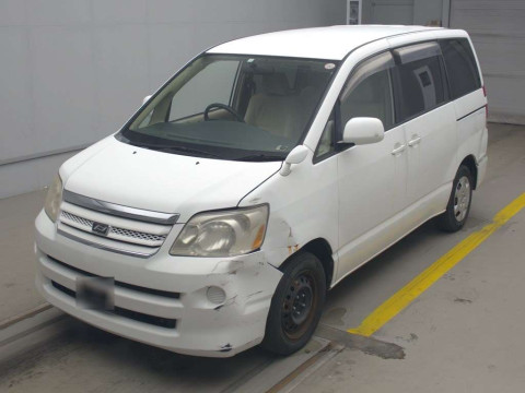 2006 Toyota Noah AZR60G[0]