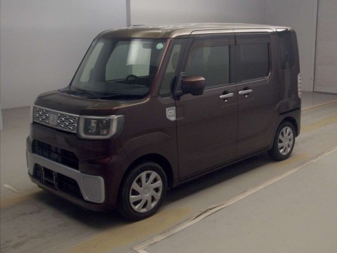 2015 Daihatsu Wake LA700S[0]