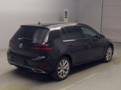 2018 Volkswagen Golf AUCPT[1]