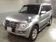 2018 Mitsubishi Pajero