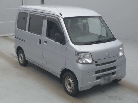 2014 Daihatsu Hijet Cargo S331V[2]