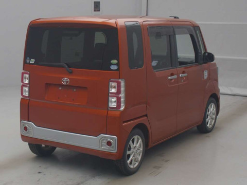 2016 Toyota Pixis Mega LA710A[1]