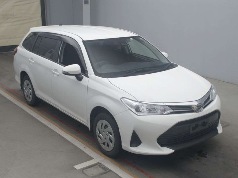 2018 Toyota Corolla Fielder NZE164G[2]