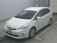 2013 Toyota Prius alpha