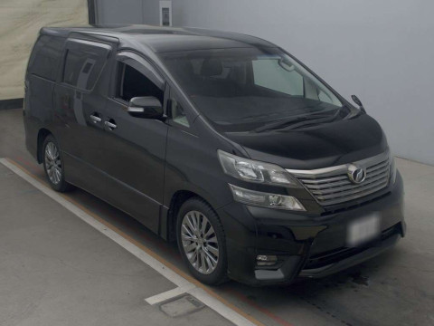 2009 Toyota Vellfire GGH20W[2]