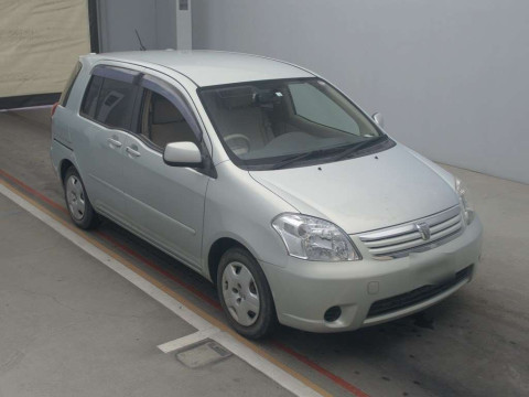 2004 Toyota Raum NCZ20[2]