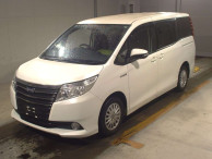 2015 Toyota Noah