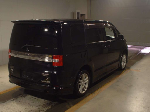 2008 Mitsubishi Delica D5 CV5W[1]