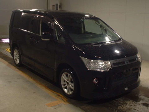 2008 Mitsubishi Delica D5 CV5W[2]