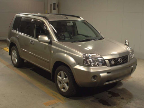 2004 Nissan X-Trail NT30[2]