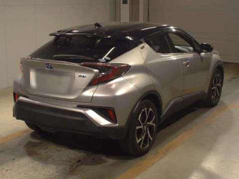 2018 Toyota C-HR ZYX10[1]