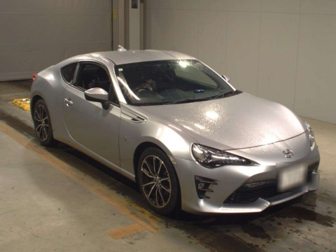 2018 Toyota 86 ZN6[2]