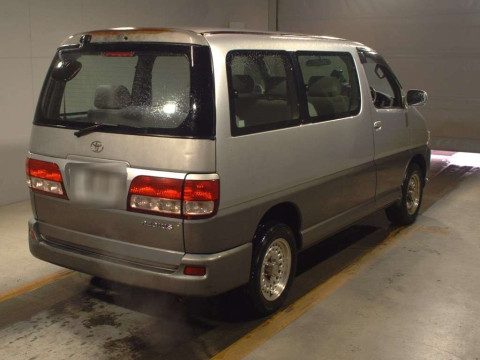 2000 Toyota Regius Van RCH47W[1]