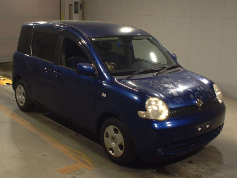 2004 Toyota Sienta NCP81G[2]