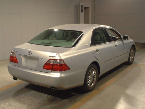 2007 Toyota Crown GRS180[1]