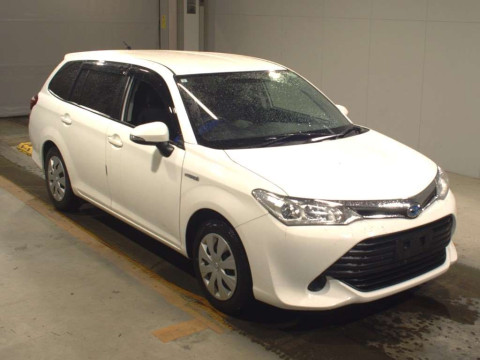 2017 Toyota Corolla Fielder NKE165G[2]