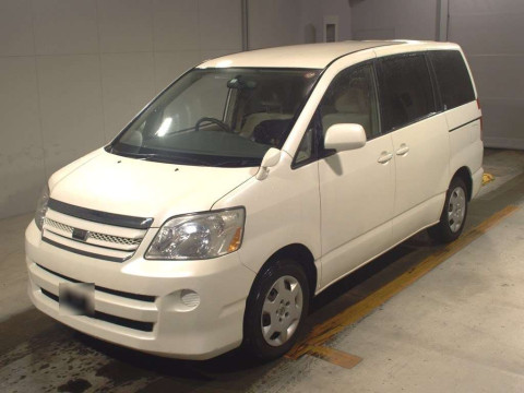 2006 Toyota Noah AZR60G[0]