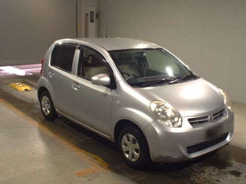 2012 Toyota Passo KGC30[2]