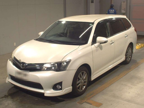 2013 Toyota Corolla Fielder NZE161G[0]