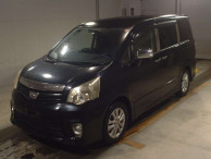 2012 Toyota Noah