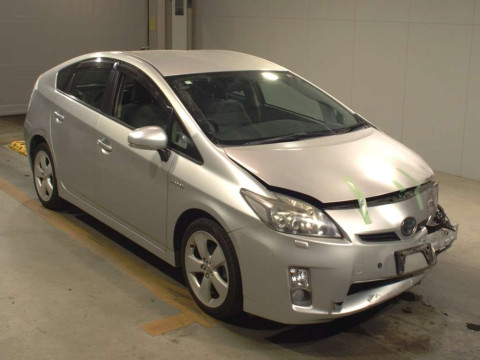 2010 Toyota Prius ZVW30[2]