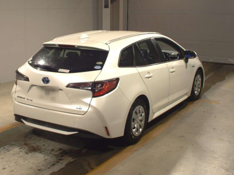 2020 Toyota Corolla Touring Wagon ZWE211W[1]