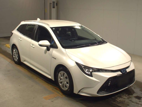 2020 Toyota Corolla Touring Wagon ZWE211W[2]