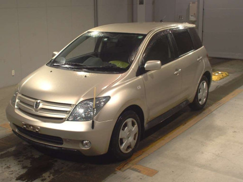 2004 Toyota IST NCP60[0]