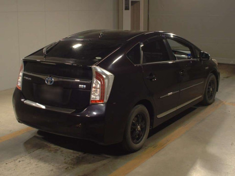 2013 Toyota Prius ZVW30[1]