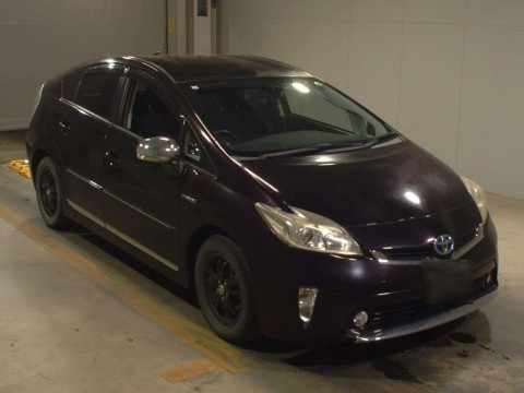 2013 Toyota Prius ZVW30[2]