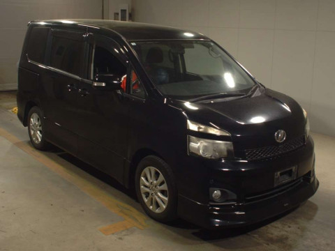 2010 Toyota Voxy ZRR70W[2]