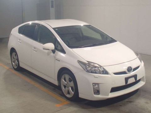 2010 Toyota Prius ZVW30[2]