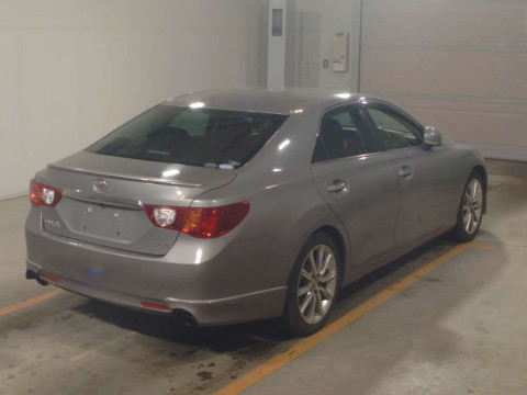 2010 Toyota Mark X GRX130[1]